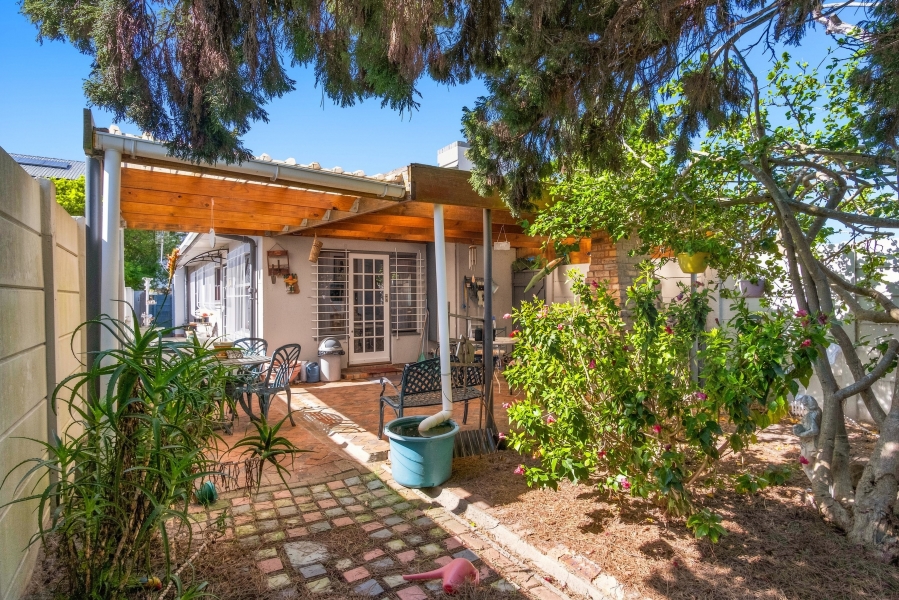 3 Bedroom Property for Sale in Plumstead Western Cape
